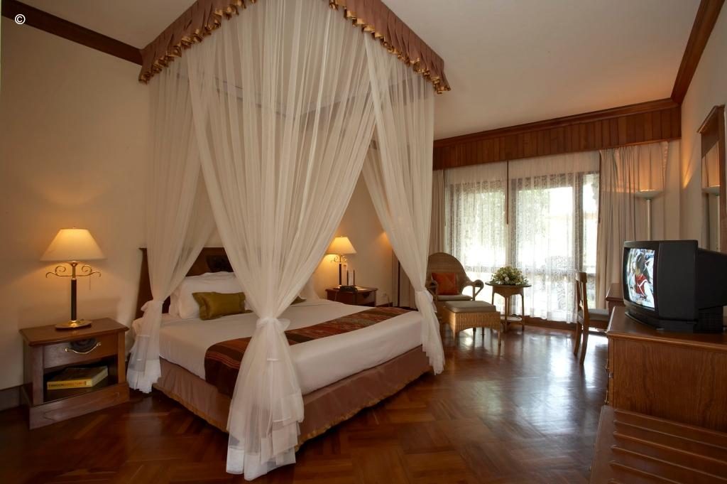 Kandawgyi Palace Hotel